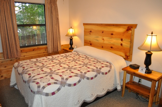 3 bed kitchen suite 1 king and 2 queens-1